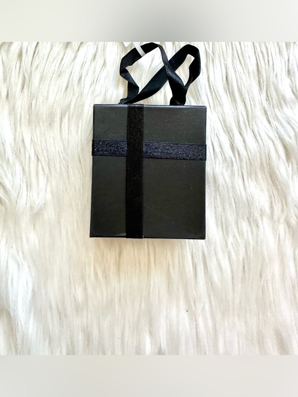 GIFT BOX